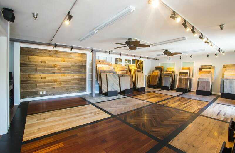 Thiết kế thi công showroom sàn gỗ