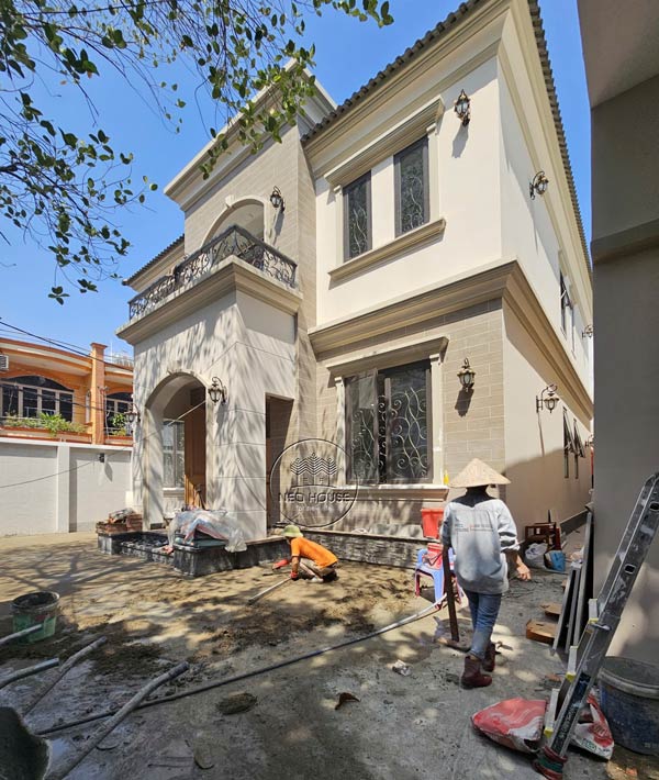 Dự án: Mẫu biệt thự tân cổ điển 2 tầng mái Nhật 10x12m tại HCM