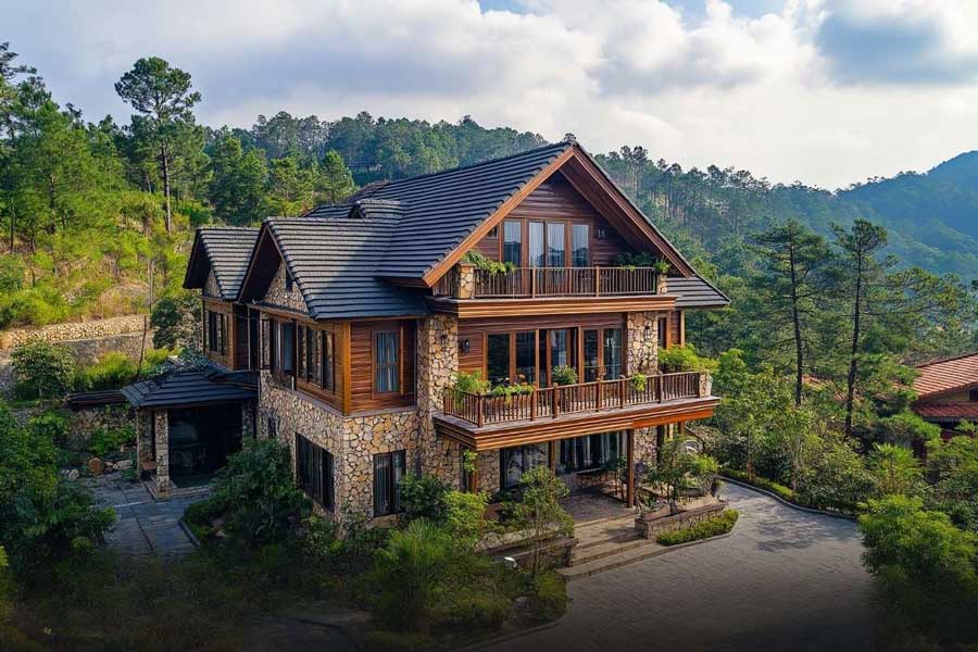 Biệt thự gỗ 3 tầng sang trọng