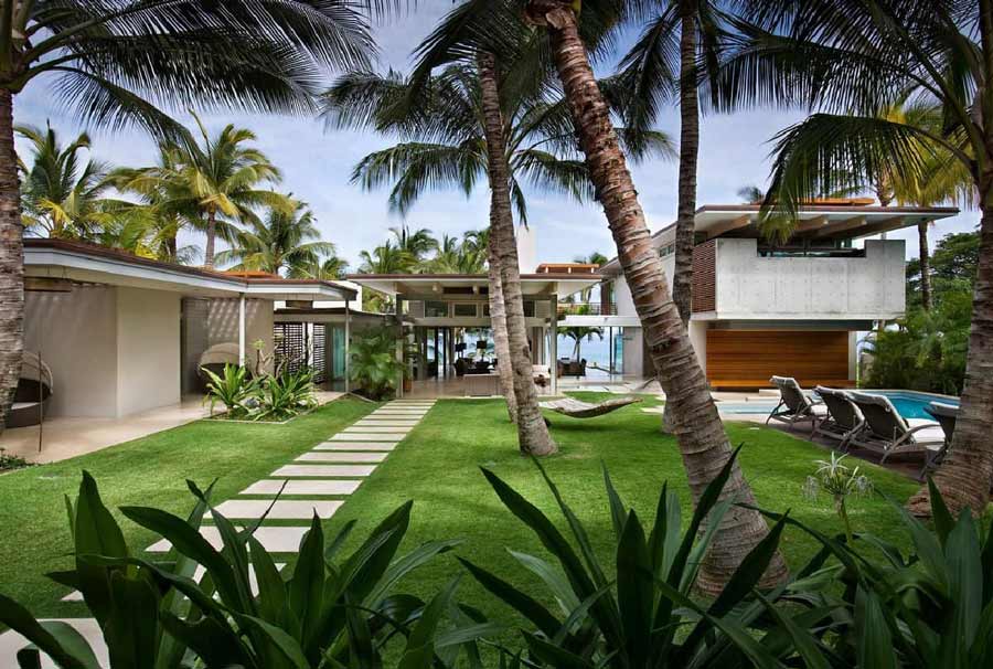 Biệt thự xanh phong cách Tropical