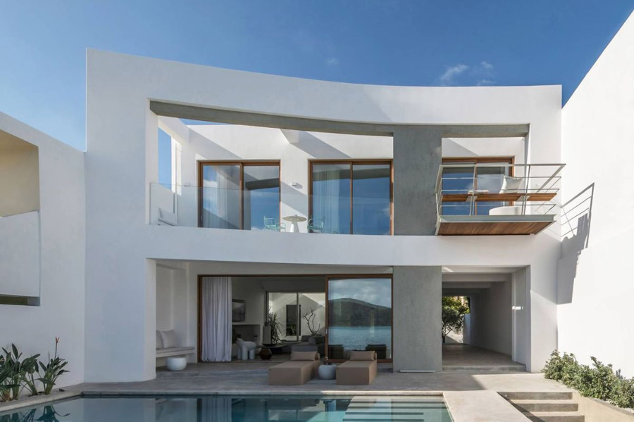 Biệt thự phong cách tối giản sử dụng tông trắng chủ đạo