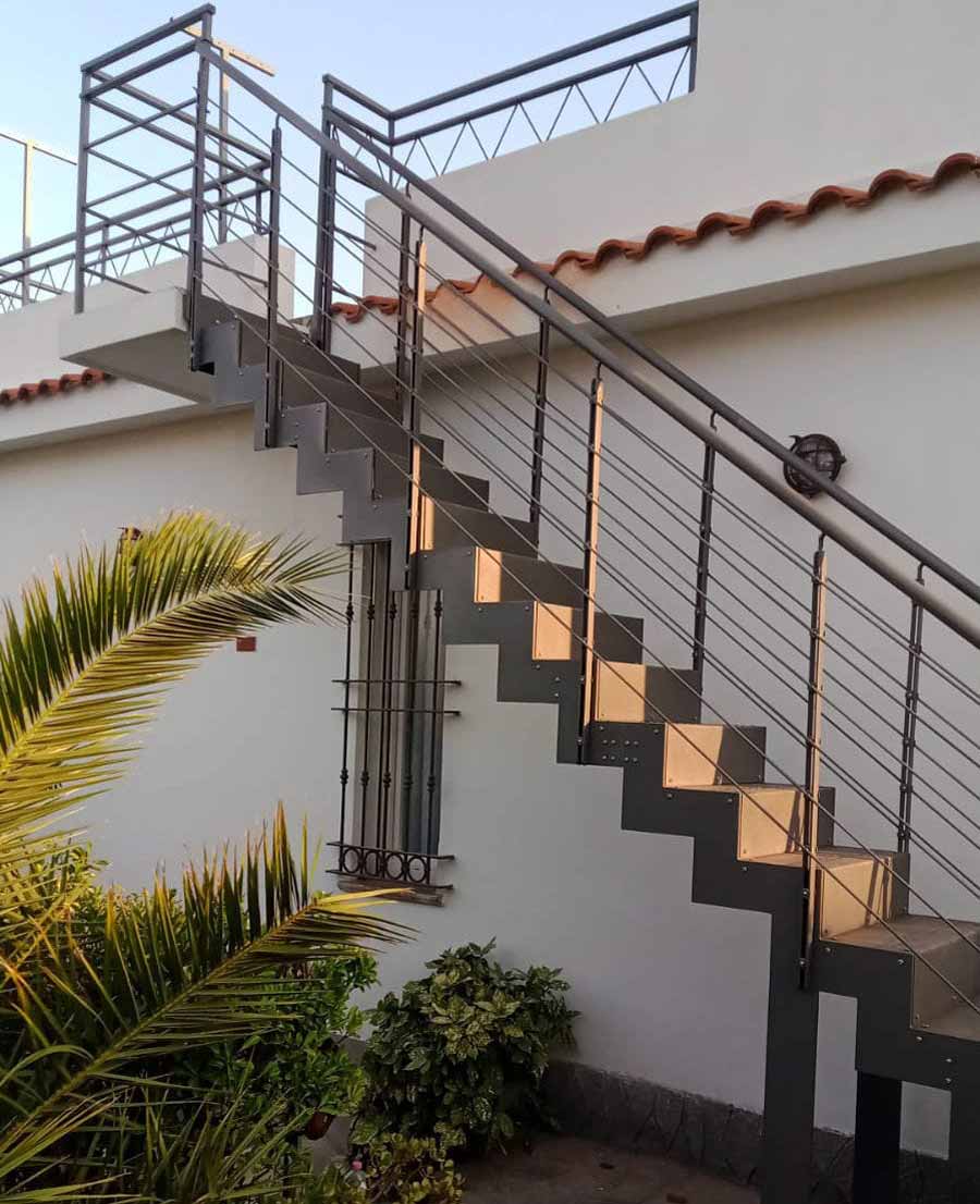 Mẫu cầu thang ngoài trời thẳng