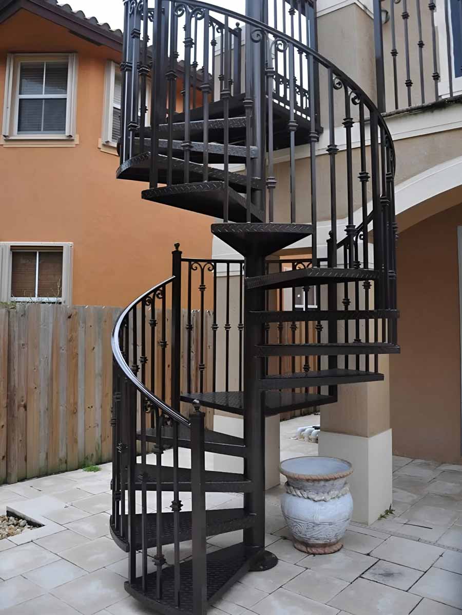 Lựa chọn vật liệu chống trơn trượt
