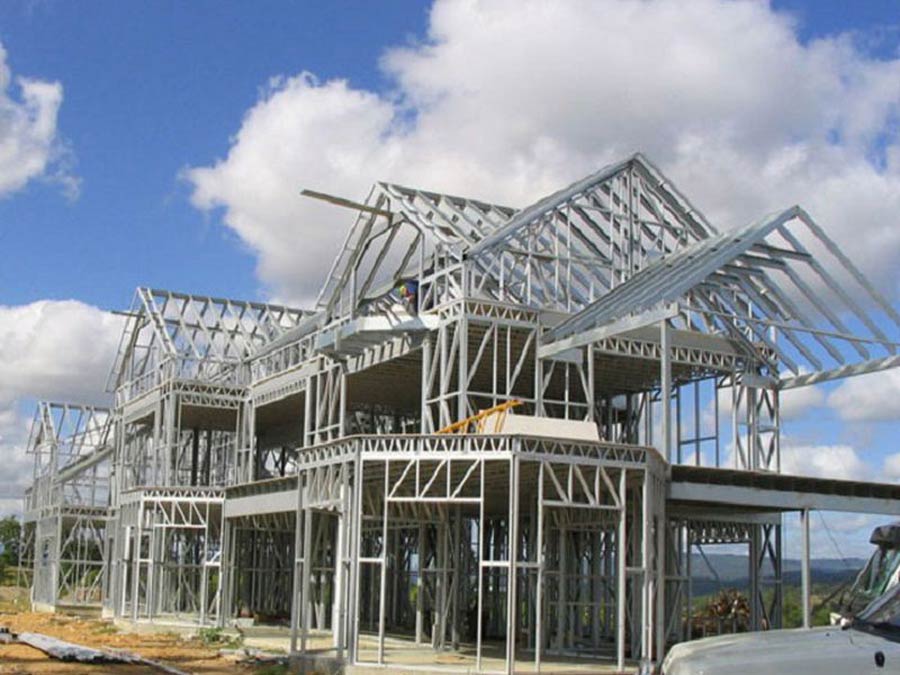 Nhà khung thép 2 tầng mái thái