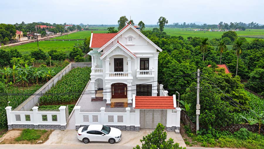 Chi phí thi công hoàn thiện nhà 2 tầng mái Thái